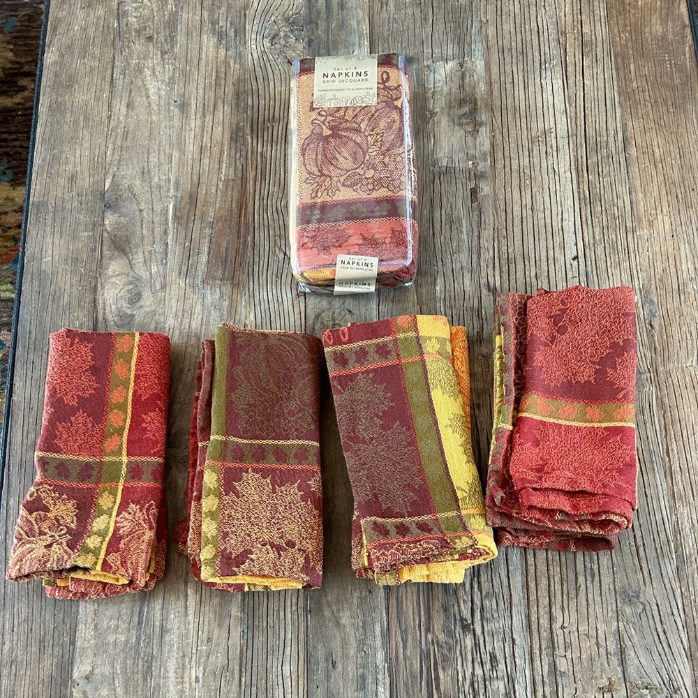 12 LIBERTY JACQUARD NAPKINS. 4 new, 8 open. Autumn motif. OEKO-TEX Std. $20.